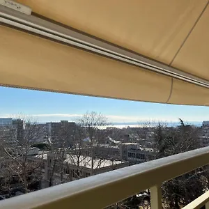 Great View Luxury Living-metro Station Daire